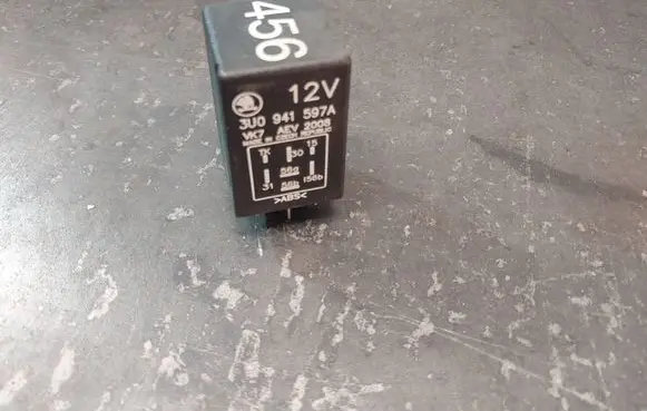 Skoda Superb B5 (3U) Other relay 3U0941597A