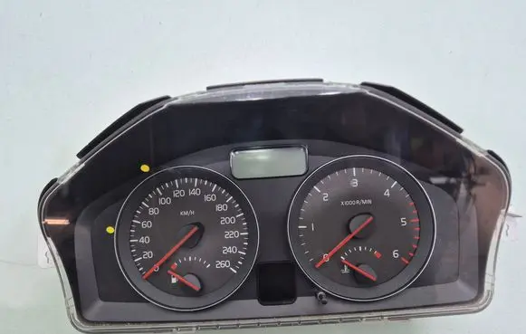 Volvo V50 Speedometer (instrument cluster) 31296228