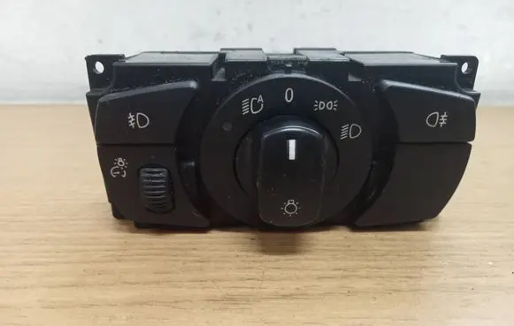 BMW 5 E60 E61 Light switch 6925288 33290402 0003061738500