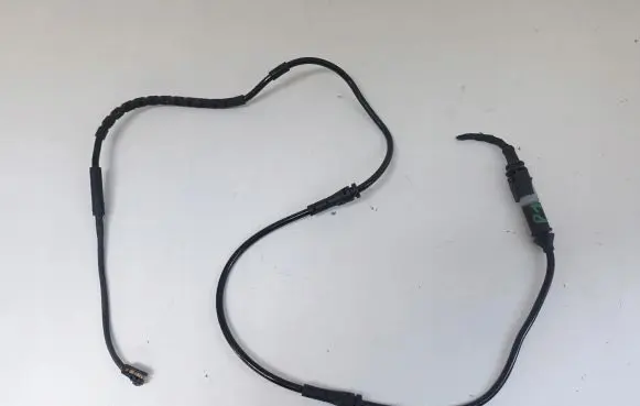 BMW 5 F10 F11 Brake pads wear sensor 6791958