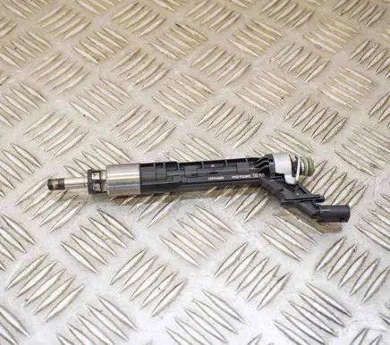 Fuel injector