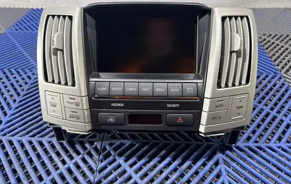 Lexus RX 330 - 350 - 400H Radio/CD/DVD/GPS head unit 134861224 8611048410 30700617