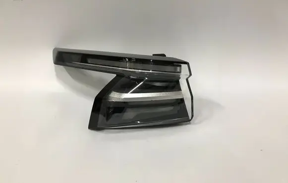 Nissan Qashqai J12 Rear/tail lights 26555HN20A
