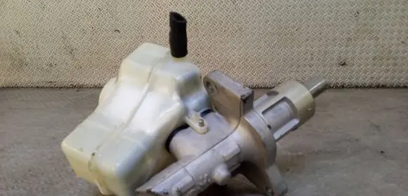 BMW 1 E81 E87 Master brake cylinder 03350886541