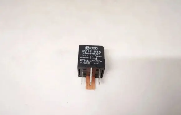 Volkswagen Golf V Other relay 3d0951253a