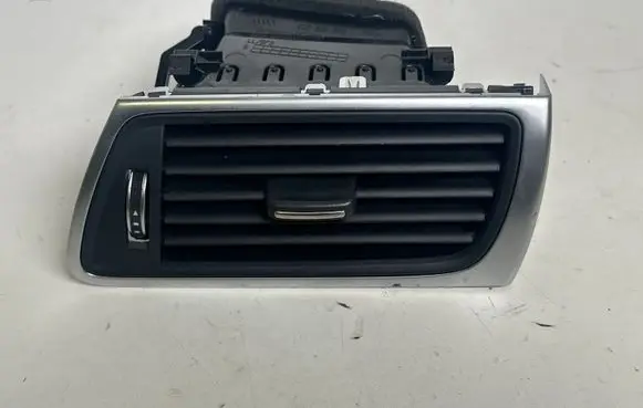 Audi A7 S7 4G Dashboard side air vent grill/cover trim 4G8820902
