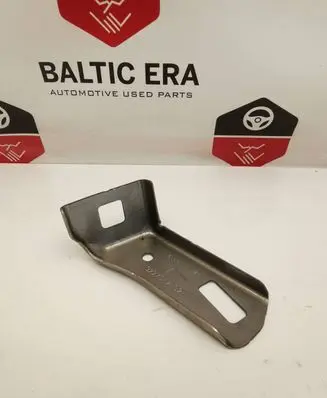 BMW 4 F32 F33 Fender mounting bracket 9227017