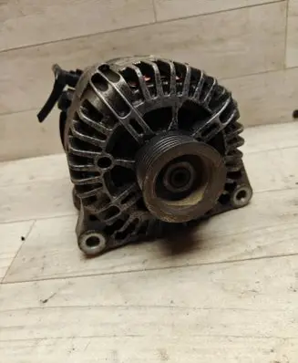 Citroen C8 Generator/alternator C542704R TG15C022