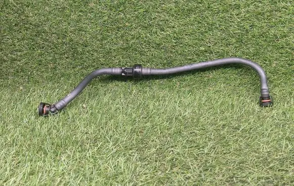 BMW 5 G30 G31 G38 Vacuum line/pipe/hose 8605160 1390860516002