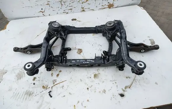 Mercedes-Benz ML W164 Front axle beam 