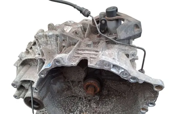 Volvo V40 Manual 6 speed gearbox GU1R7002BEB