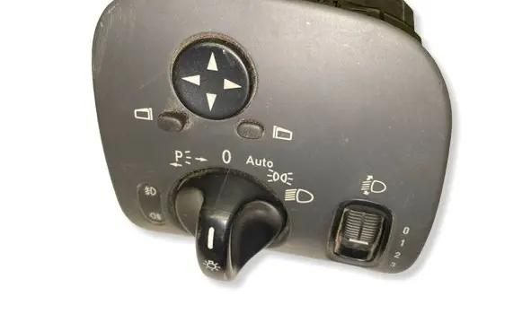 Mercedes-Benz C W203 Light switch A2035450604