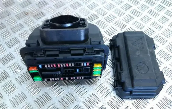 Fuse box set