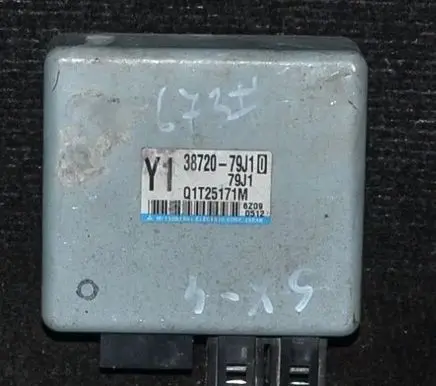 Suzuki Swift I Other devices 3872079J10
