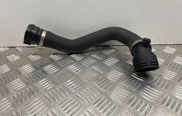 BMW 3 F30 F35 F31 Engine coolant pipe/hose 7596838 17127596838