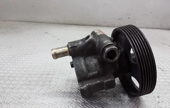 Renault Laguna II Power steering pump 8200071050