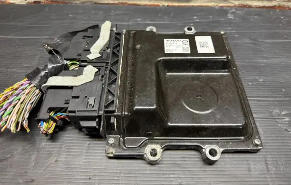 Volvo S90, V90 Engine control unit/module 31459914 MB2797009811
