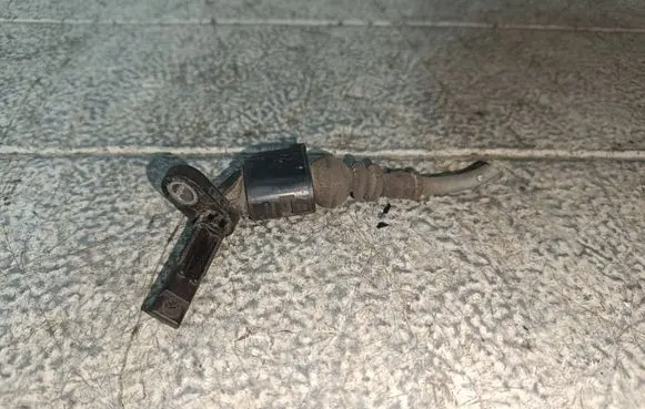 Audi A6 S6 C7 4G ABS rear brake sensor 6E0973702