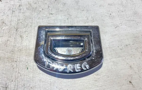 Volkswagen Touareg II Tie down hook / loop 1K0864203