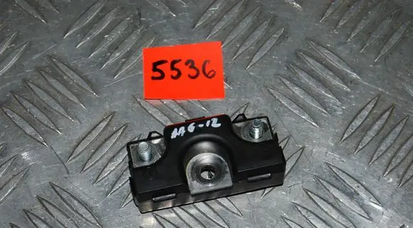 Audi A6 S6 C6 4F Aerial antenna filter 4F0035570