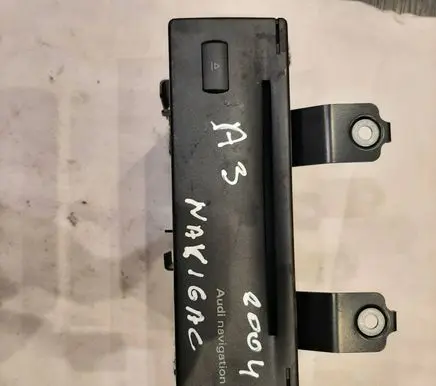Audi A3 S3 8P CD/DVD changer 8P0919892