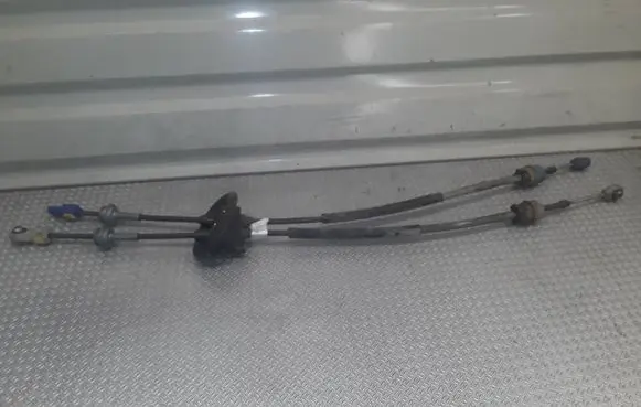 Peugeot 308 Gear shift cable linkage 