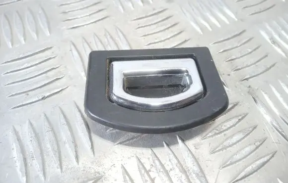Volkswagen PASSAT B5.5 Tie down hook / loop 1J0864203B