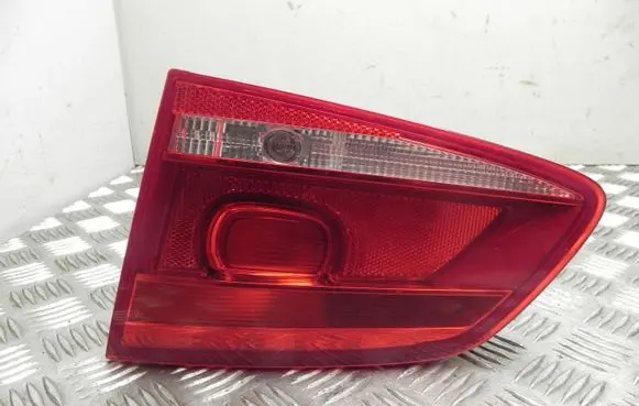Volkswagen PASSAT B7 Rear/tail lights 3AF945094Q
