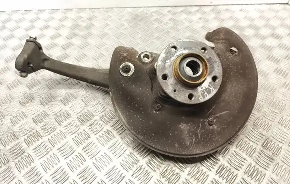 Audi A4 S4 B8 8K Front wheel hub 