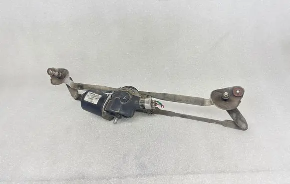 Front wiper linkage and motor