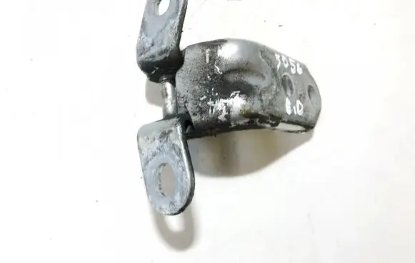 KIA Ceed Rear door lower hinge