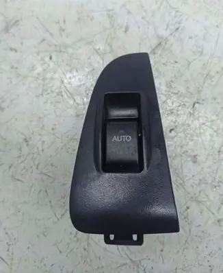 Toyota Avensis T250 Electric window control switch