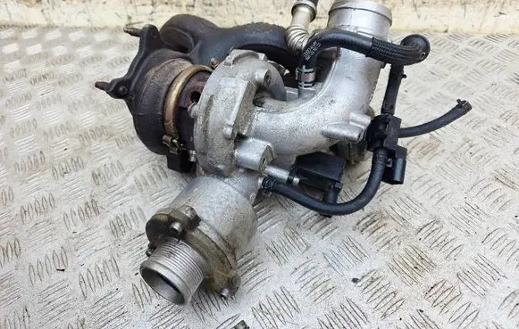 Audi A5 Sportback 8TA Turbo 06H145702Q 06H145710D