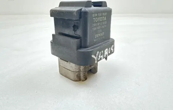 Toyota Yaris Glow plug pre-heat relay 2861067010 1567000671