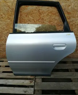 Audi A3 S3 8L Rear door