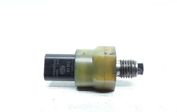 Volvo S60 Oil pressure sensor 31405635 31405635AA