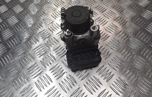 Toyota RAV 4 (XA20) ABS Pump 4451042060 8954142070 1338000140