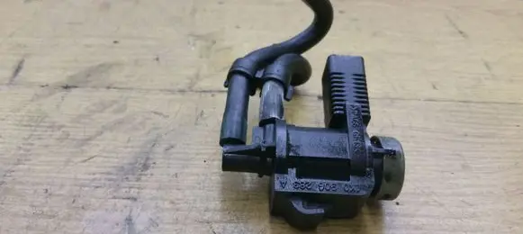 Audi A6 Allroad C6 Vacuum valve 1K0906283A