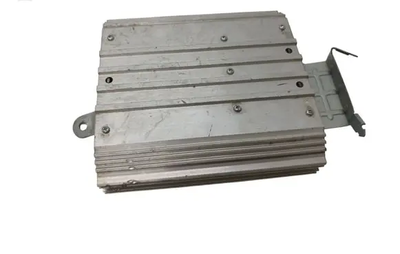 Mitsubishi Eclipse Sound amplifier 8701A012 67113064 34W495