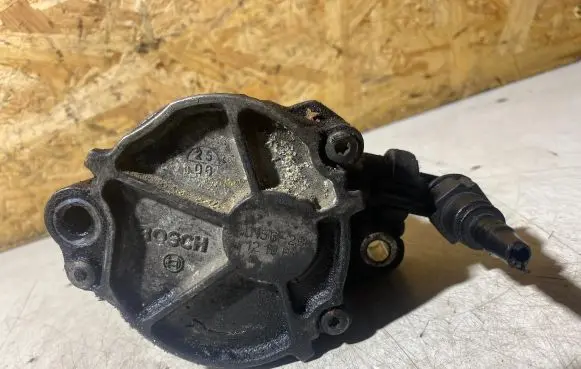 Citroen C4 I Vacuum pump