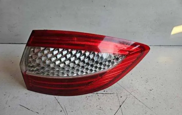 Ford Mondeo MK IV Rear/tail lights 7S7113404B