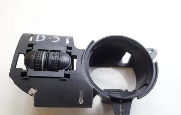 Volkswagen PASSAT B5 Headlight level height control switch 1841929