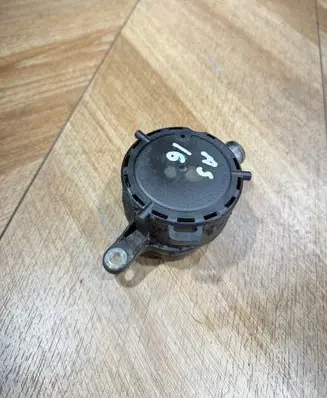 Mercedes-Benz E W211 Breather valve A6460100091