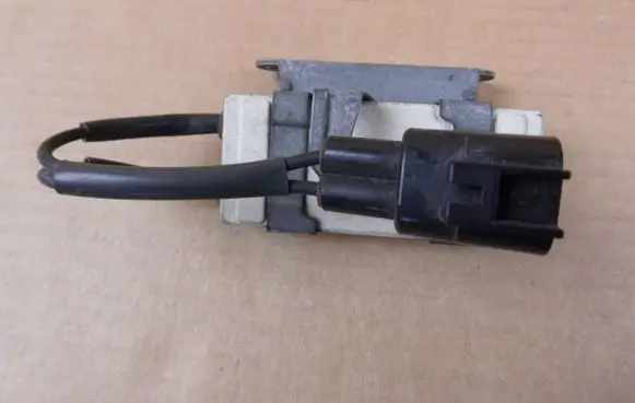 Toyota Yaris Coolant fan relay 2468105731A