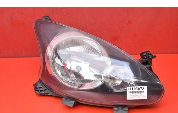 Toyota Aygo AB10 Headlight/headlamp