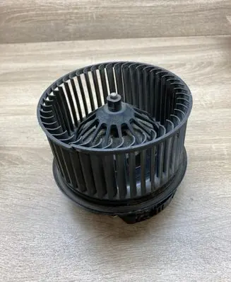 Volvo V50 Heater fan/blower 4M5H18456CC