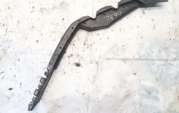 Skoda Octavia Mk2 (1Z) Front bumper mounting bracket 1z0807183