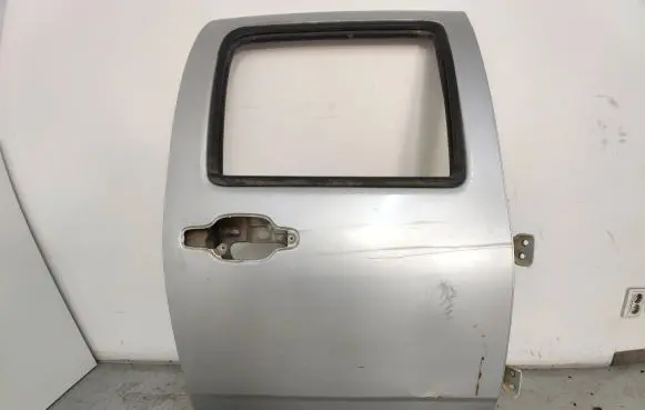 Isuzu D-Max Rear door