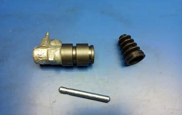Audi 80 90 B3 Clutch slave cylinder LL40814 443721261 DELPHI