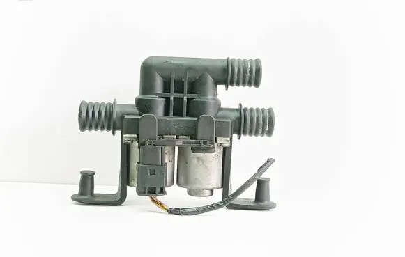 BMW X5 E70 Coolant heater control valve 1452049 1544205 15237319